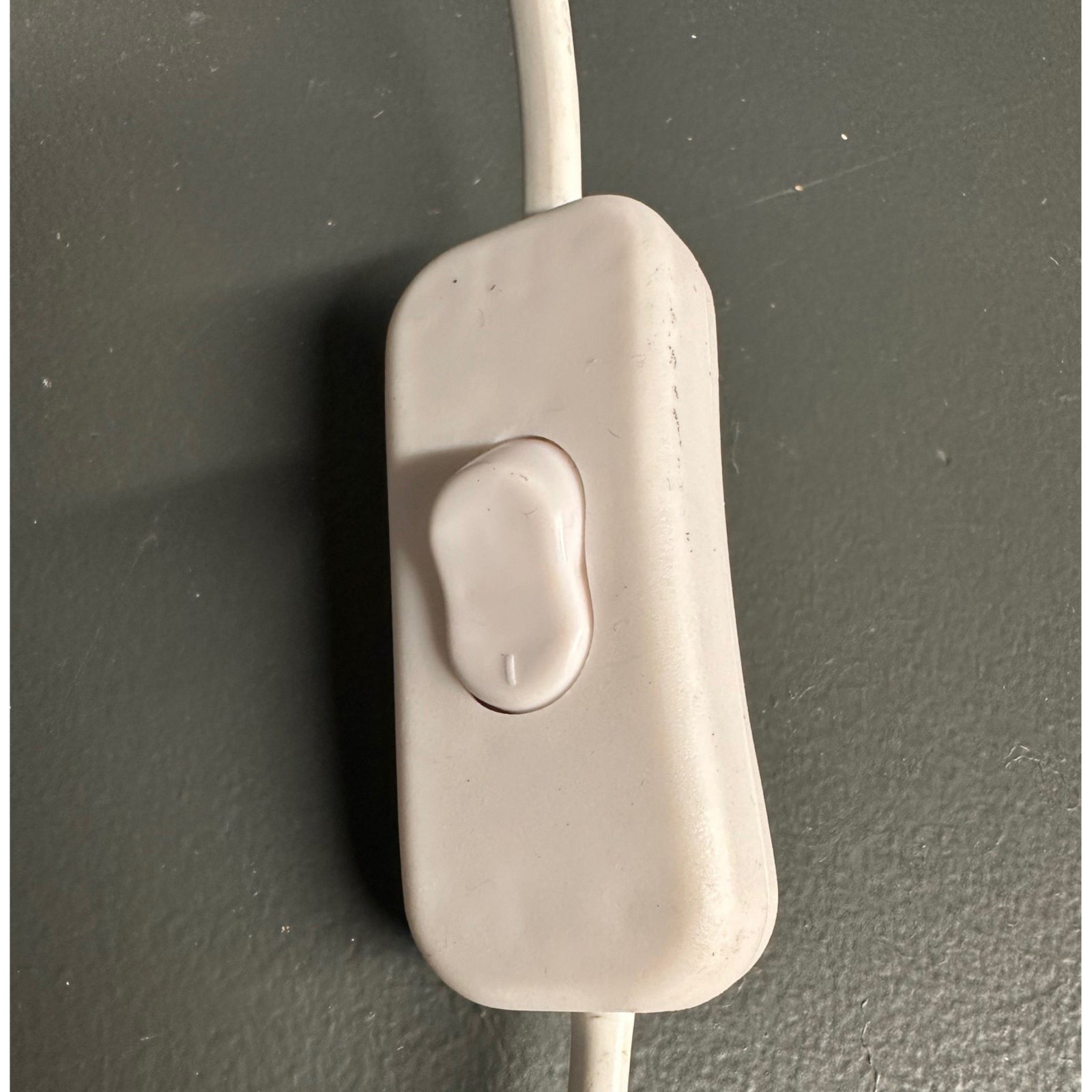 Lampe à poser bois et lin