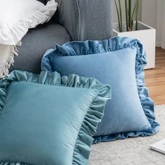 Housse de coussin velours à volant