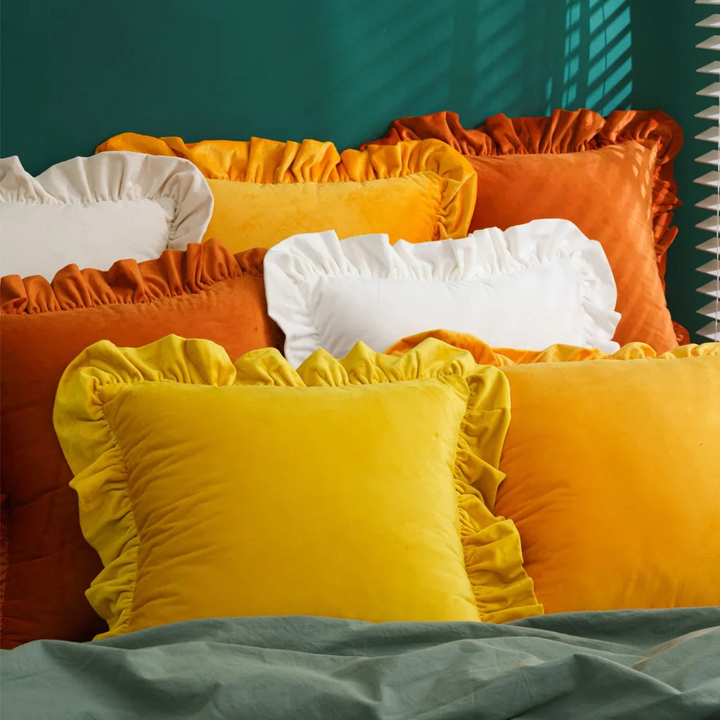Housse de coussin velours à volant