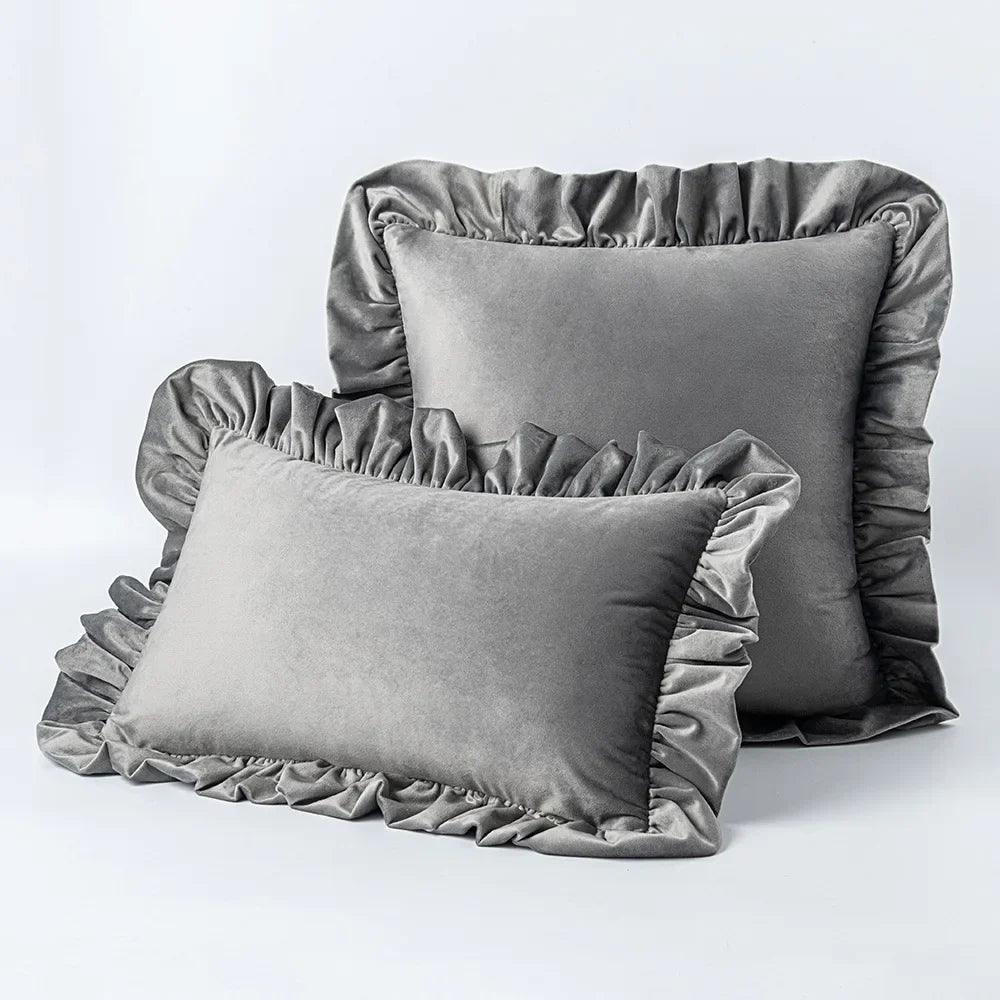 Housse de coussin velours à volant